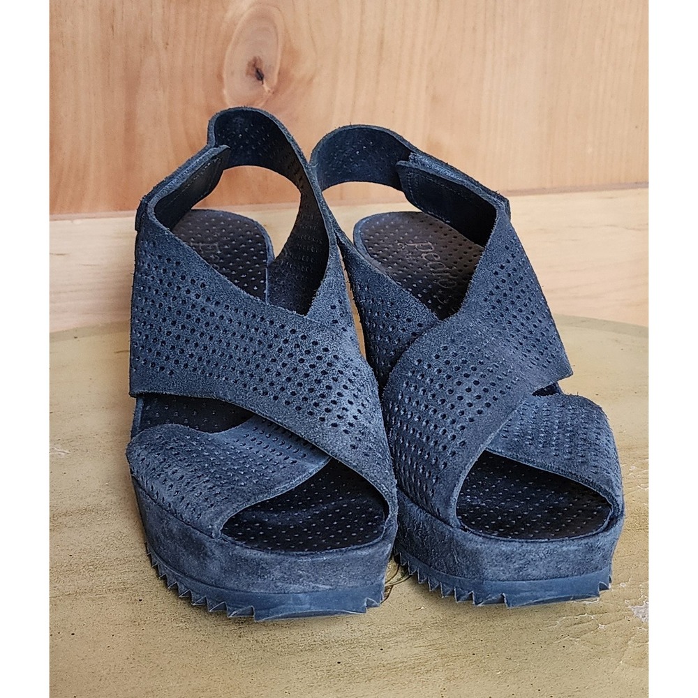 Pedro Garcia US 8.5 Dark Gray Suede Leather Perforated Wedge Sandals Comfort